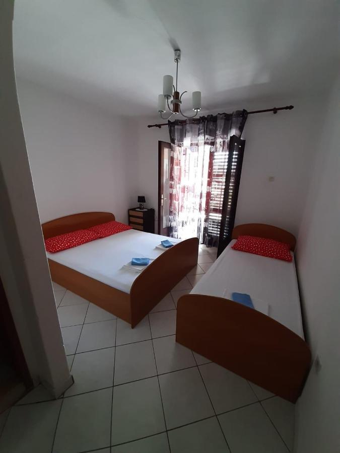 Apartments By The Sea Podaca, Makarska - 2612 Buitenkant foto